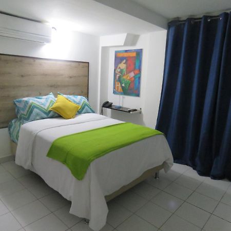 Serenade Lodging Rooms Cidade do Panamá Exterior foto